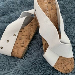 E Sprit Wedge Heels